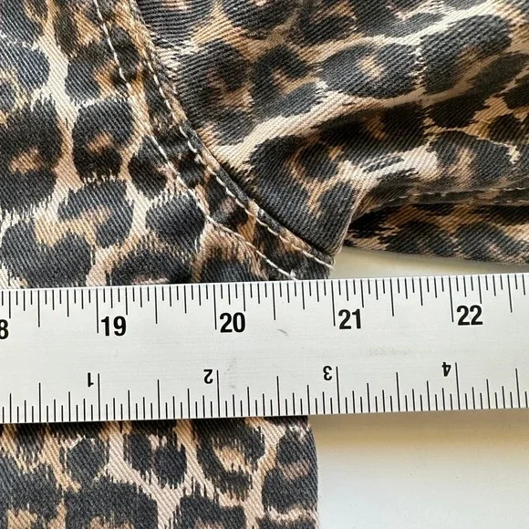 NWOT Free People Leopard Print Denim Jacket‎ Cropped Raw Hem Edgy Retro XS - Picture 11 of 12